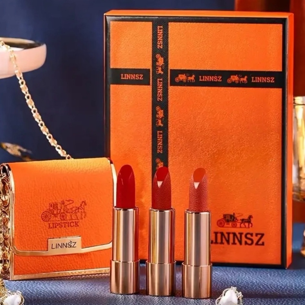 Red Lipstick Set of 3 in cute crossbody carrying case NIB